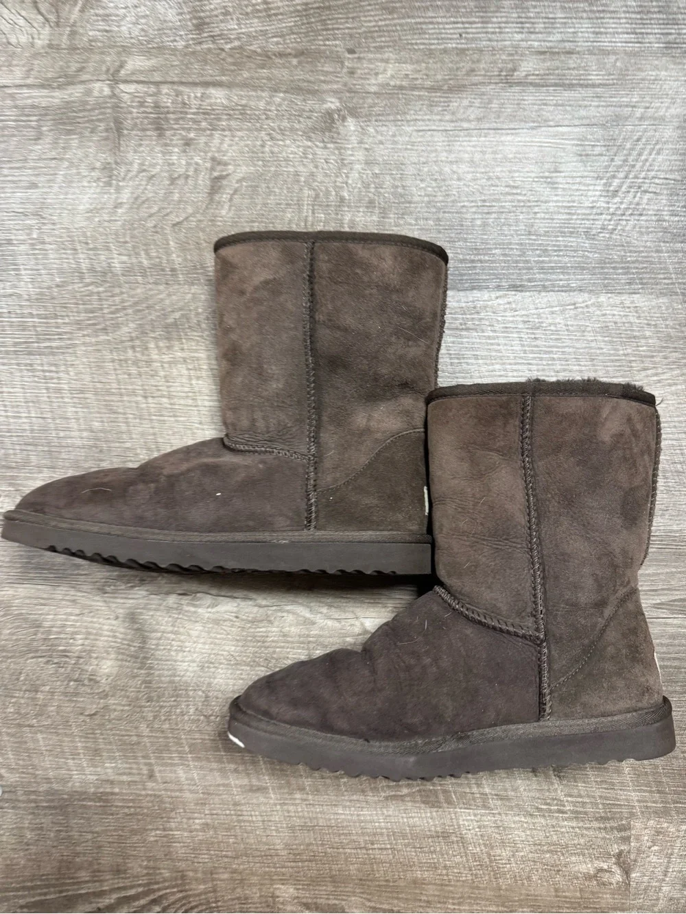 UGG Australia Brown Classic Short Boots Genuine Shearling Lining and Suede Upper